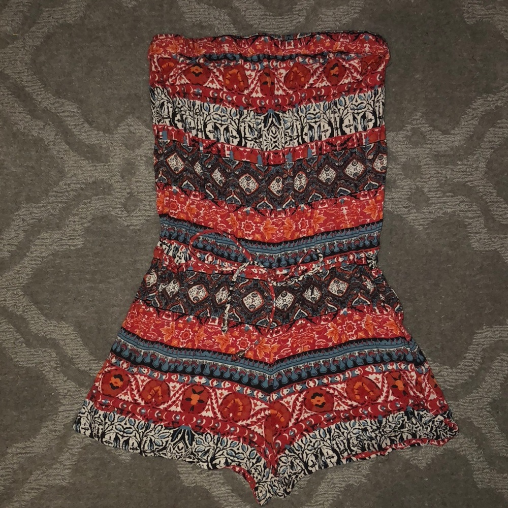 Strapless romper